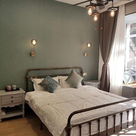Qin Boutique Hotel Тбілісі Екстер'єр фото