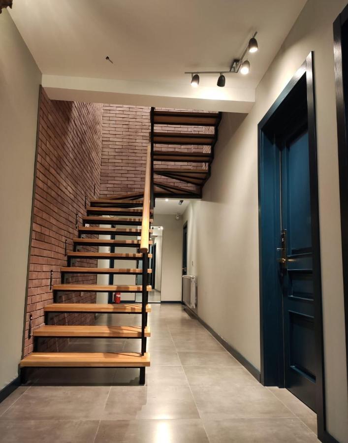Qin Boutique Hotel Тбілісі Екстер'єр фото