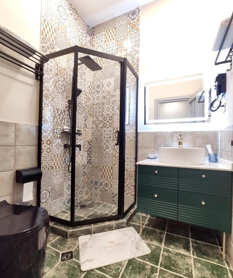 Qin Boutique Hotel Тбілісі Екстер'єр фото