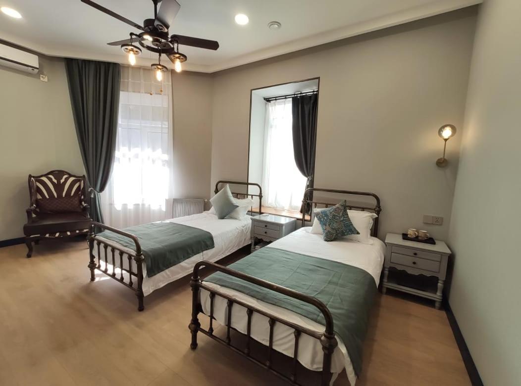 Qin Boutique Hotel Тбілісі Екстер'єр фото
