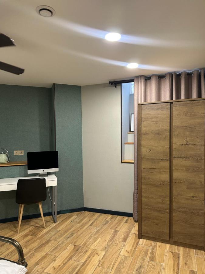 Qin Boutique Hotel Тбілісі Екстер'єр фото